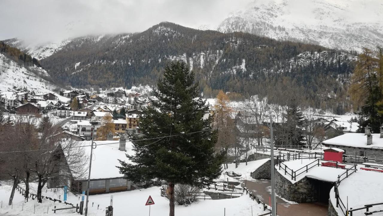 Affittacamere Entreves La Thuile Eksteriør bilde